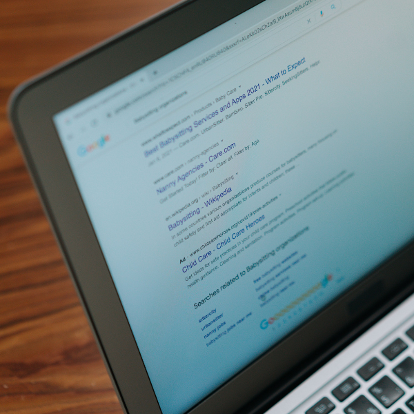 SEO czy Google Ads – od czego powinna zacząć mała firma?