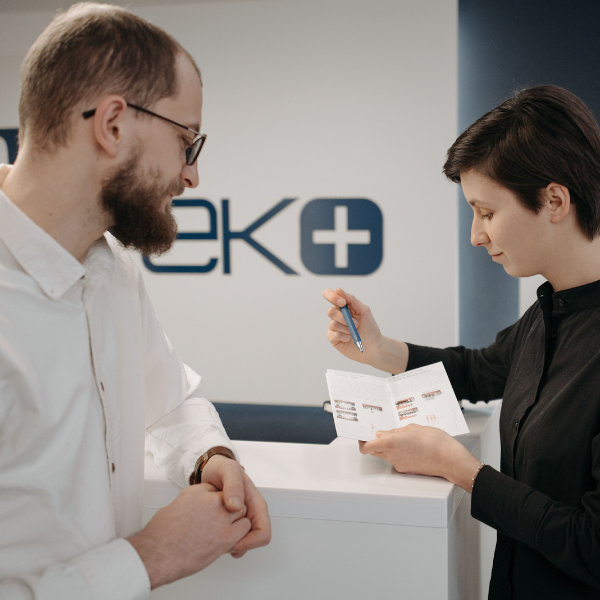 Narzędzia do pozyskiwania klientów w małej firmie. Co wybrać i jak zbudować prosty system sprzedaży Narzędzia do pozyskiwania klientów w małej firmie. Co wybrać i jak zbudować prosty system sprzedaży